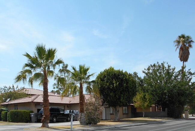Building Photo - 32305 Rancho Vista Dr Unit 4