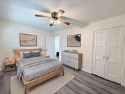 Photo - 504 N Hollywood Way