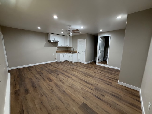 Photo - 2828 W 7th St