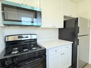 Photo - Free Sept Rent!  Remodeled 1BR/1BA Apartment Unit in...