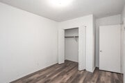 1BR, 1BA - 626SF - Bedroom - Crestwood Apartments