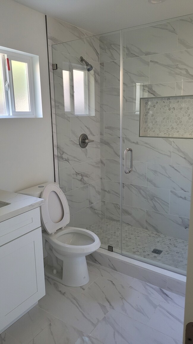 Photo - 3220 Huron St