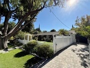 Photo - 22346 Burbank Blvd