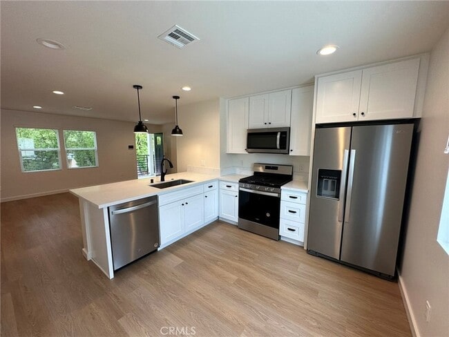 Photo - 901 N Orchard Dr