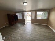 Photo - 593 Venus Ave Apartment Unit B