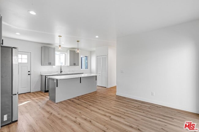 Photo - 1622 Morton Ave