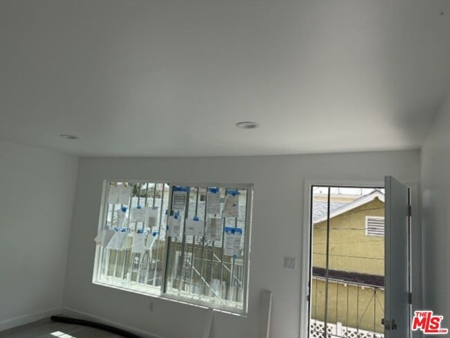 Photo - 1499 W 35th Pl