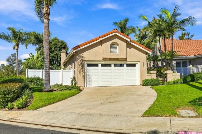 Building Photo - 1086 Almeria Ct