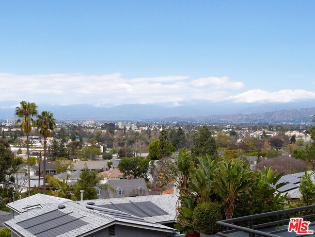 Photo - 3971 Fredonia Dr