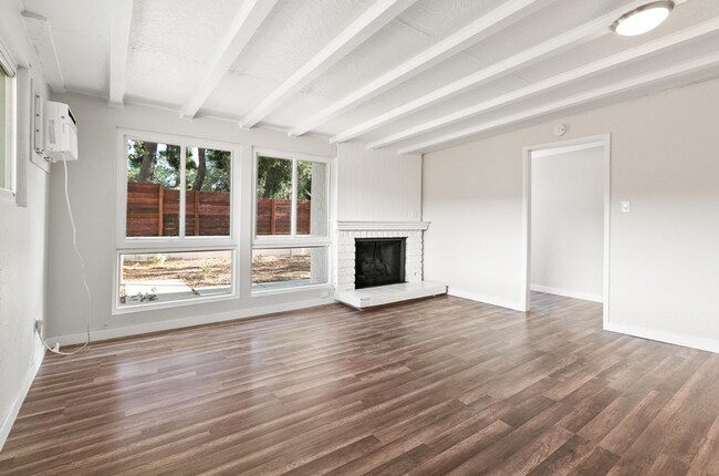 Photo - 17138 Sunderland Dr