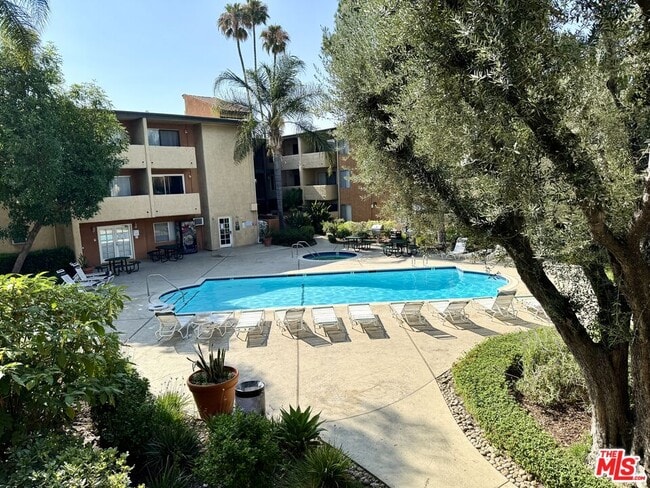 Photo - 15425 Sherman Way Condo Unit 205