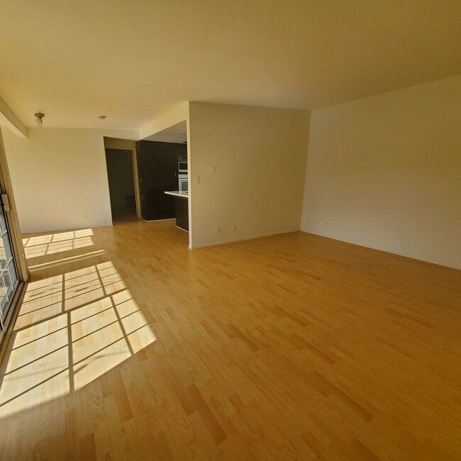 Photo - Beautiful and Spacious 2-bedroom, 2-bath home in Gardena