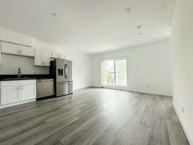 Photo - 1260 Leighton Ave