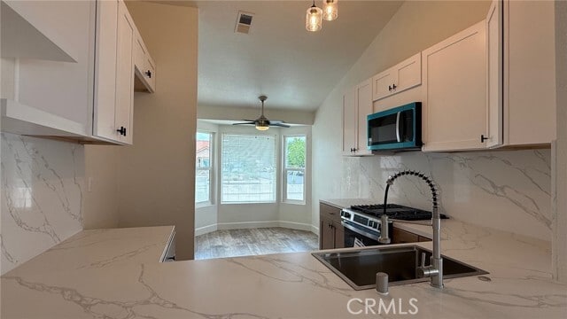 Photo - 24460 Tuscola Cir