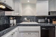 Photo - 4610 Densmore Ave