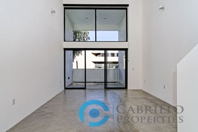 Photo - 2870 Fourth Avenue Unit 110