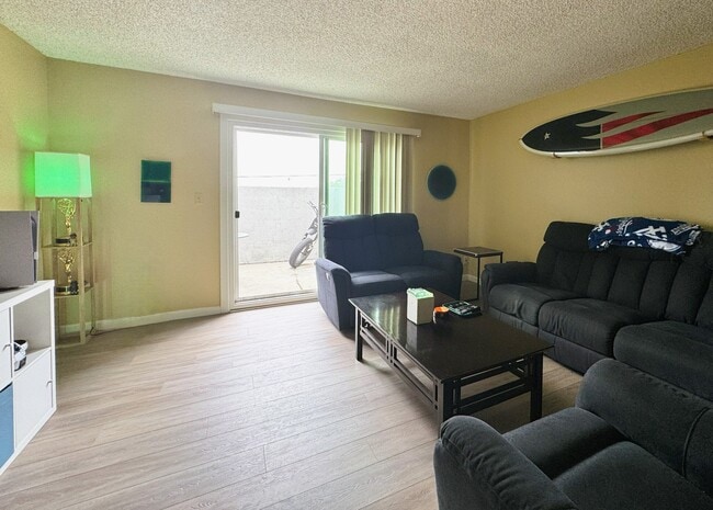 Photo - Sea Breeze Townhome Apartments