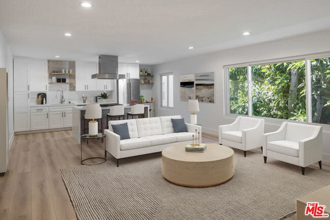 Building Photo - 943 9th St Unit 9