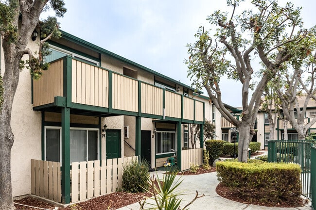 Building Photo - Robin Meadows of Garden Grove Rental
