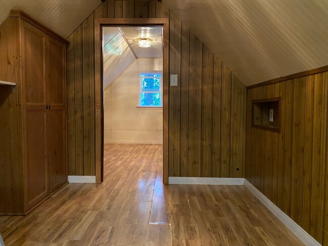 Photo - 23719 Bowl Rd