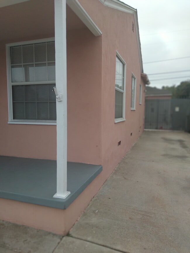 Photo - 2724 W Caldwell St