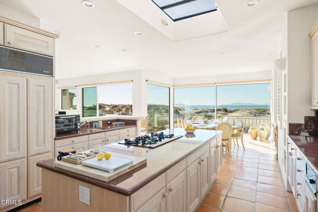 Photo - 1571 Mandalay Beach Rd