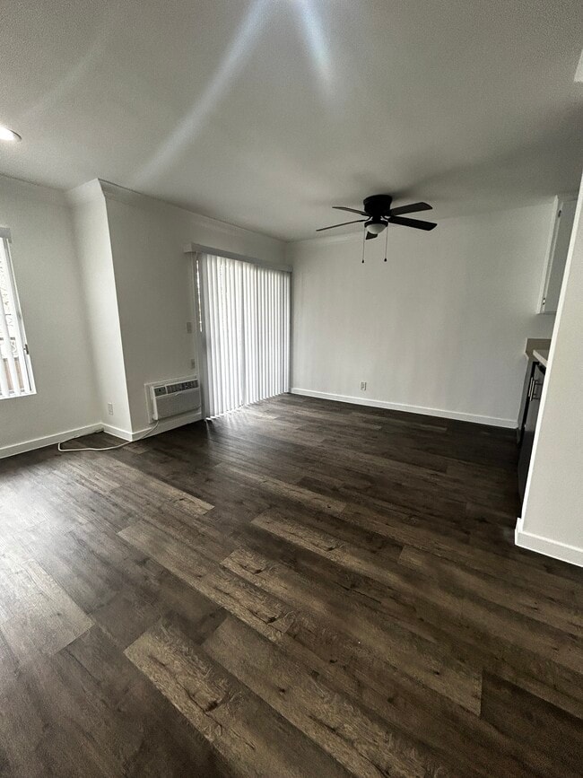 Living Room - 649 Westbourne Dr