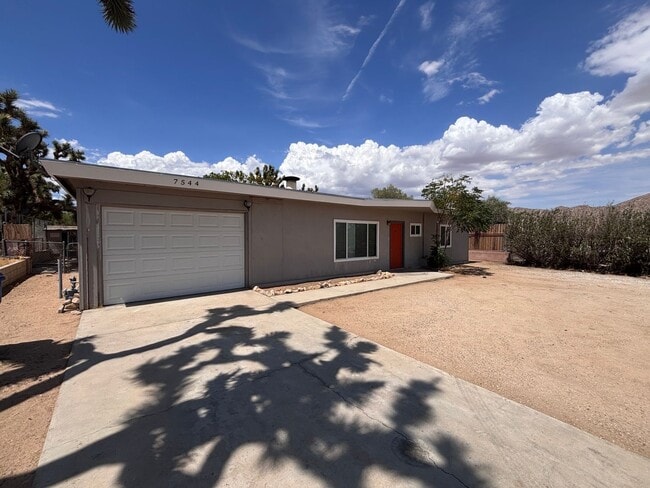 Building Photo - 7544 Hopi Trail