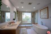 Photo - 1438 Davies Dr House