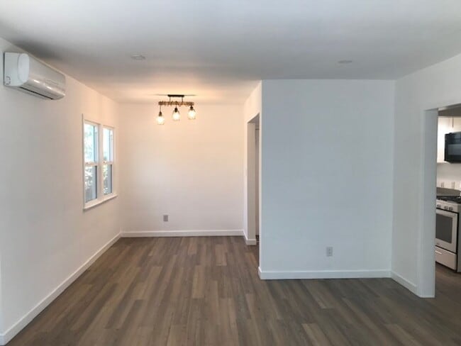 Photo - 6932-6934 Agnes Avenue Unit 6932