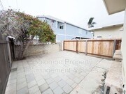 Photo - 513 N Ditmar St House