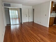 Photo - 1411 N Poinsettia Pl Apartments