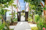 Photo - 2017 Barry Ave