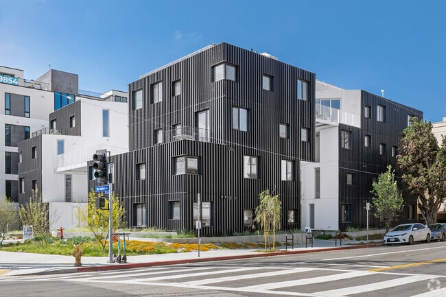 Comma Barrington - Comma Barrington Apartments
