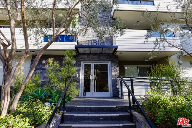 Photo - 11818 Dorothy St Condo Unit ph4