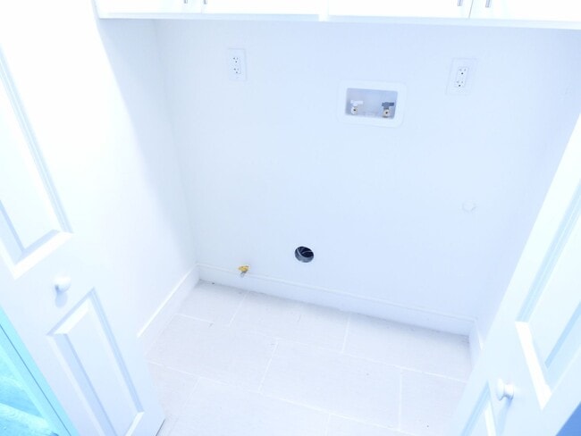 Photo - 1923 Holly Dr Unit 1925 1/2