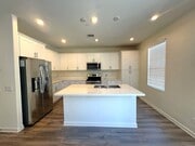 Photo - 1014 W Buttercup Ln