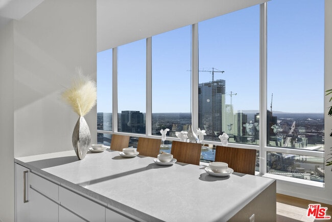 Photo - 877 Francisco St Unit 4209