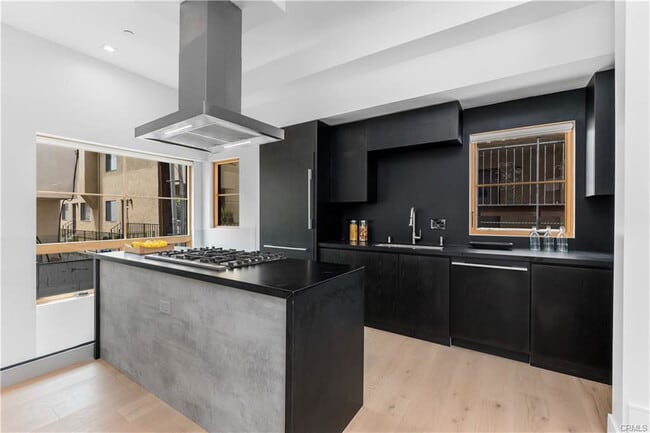 Photo - 1035 1/2 North Vista Street, West Hollywoo...