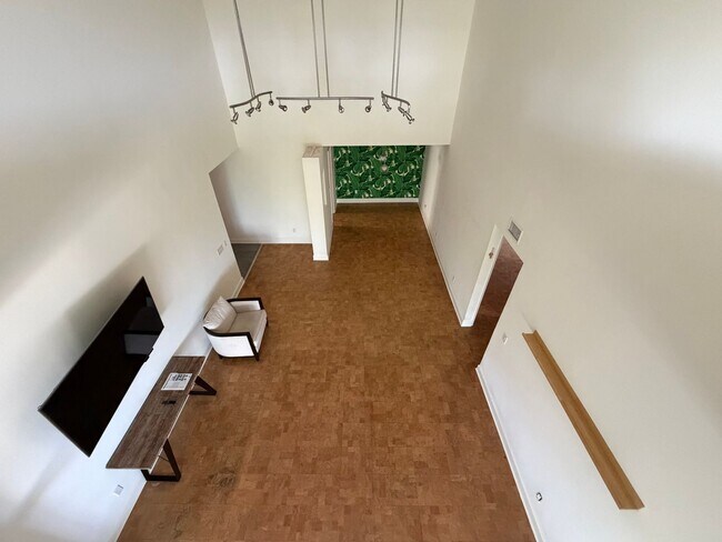 Photo - Hollywood Luxury 2 Bed Condo!