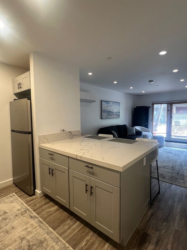 Photo - Los Caballeros #106 Unit Los Caballeros #106