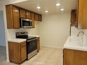 Photo - 147 S Poplar Ave Condo