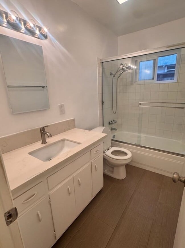 Photo - 2325 2nd St Unit 2325-02