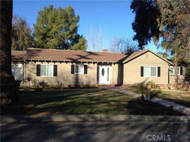 Building Photo - 1640 Dwight St