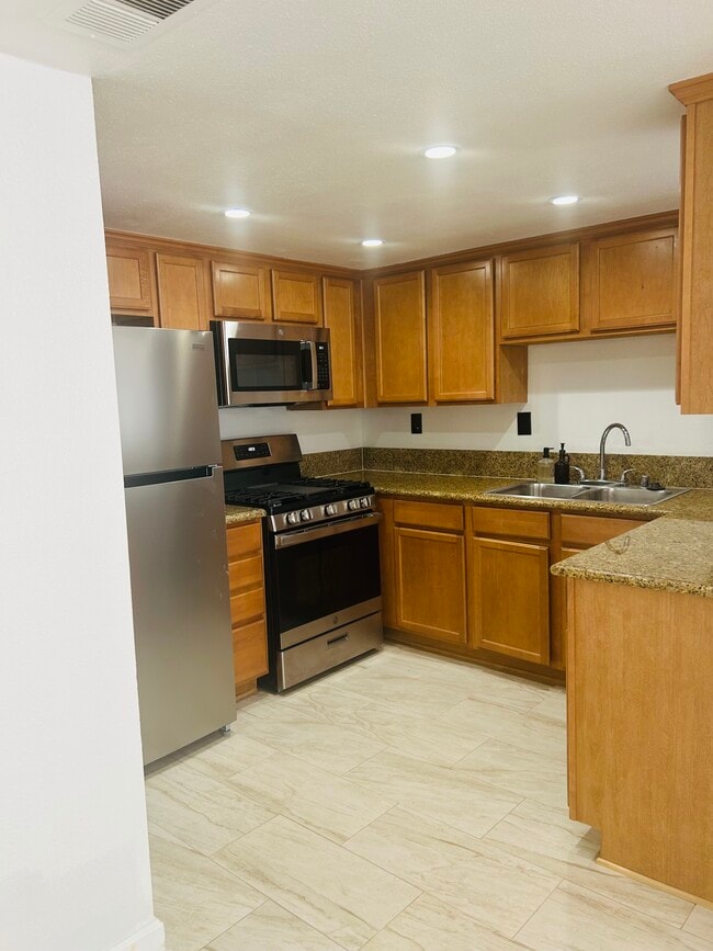 kitchen - 1339 Massachusetts Ave Unit 101