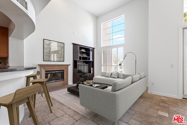 Photo - 5831 Seawalk Dr Unit 240