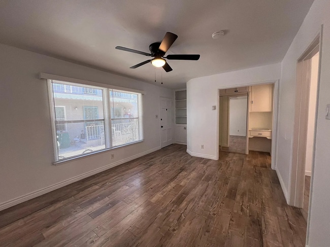 Building Photo - 5279 E The Toledo