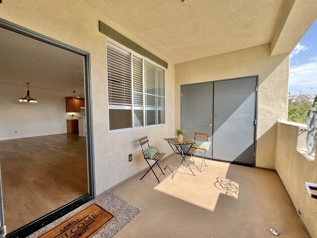 Photo - 1388 Challis Pl