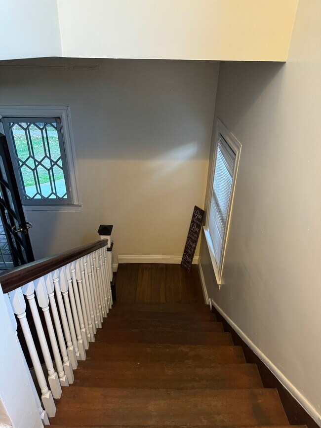 Photo - 1727 24th W St