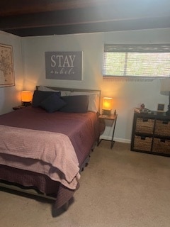 Queen bed complete with bedding - 7073 Mewall Dr House